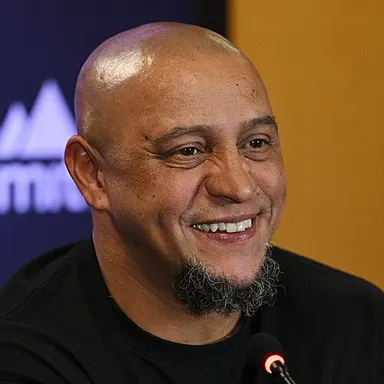 Roberto Carlos (futebol)
